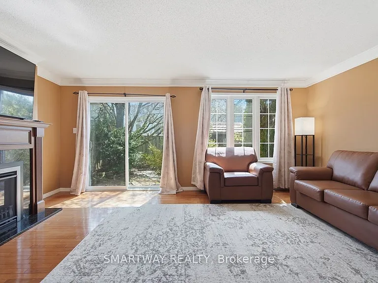 646 Ridgeview Dr — Photo 17