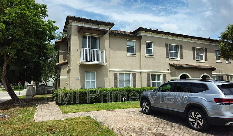 8934 SW 153rd Ct — Photo 2