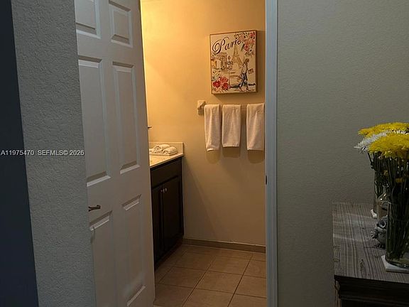 4th image of 17135 SW 96th St