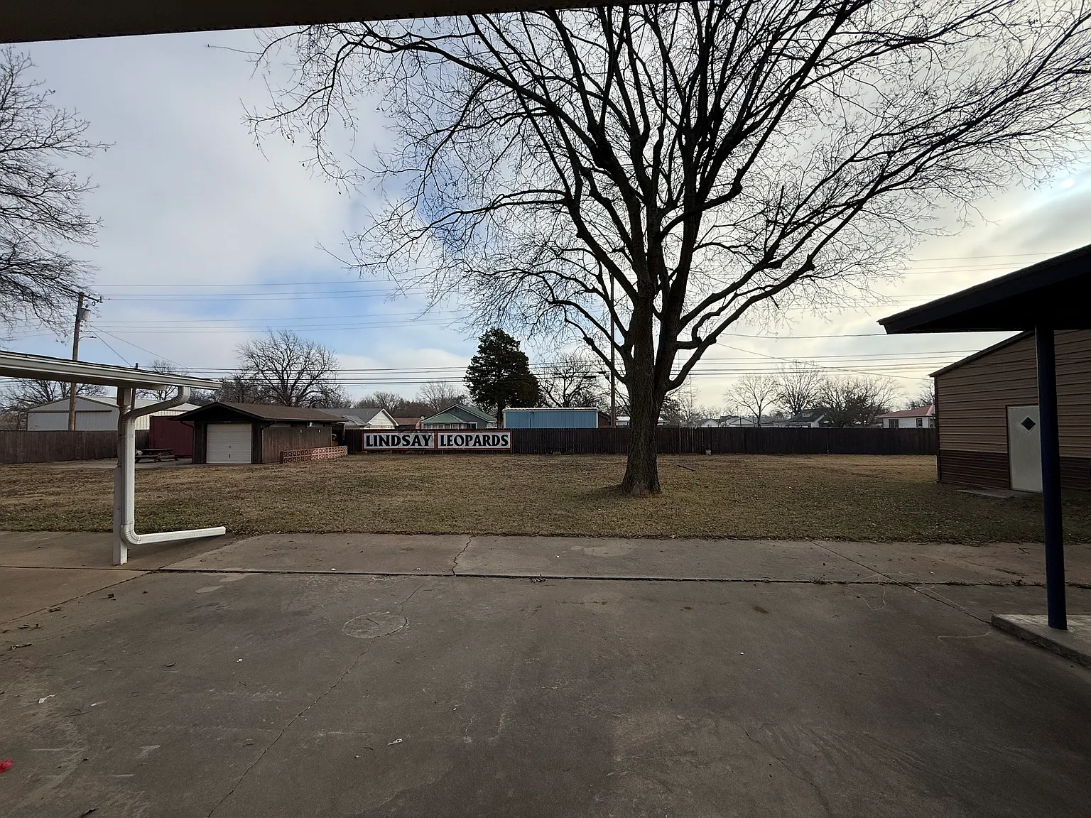 5 bed, 3440 sqft, $2,000 — Photo 2