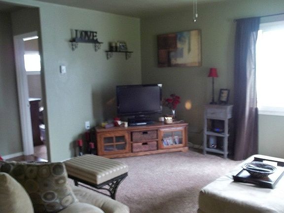 3rd image of 17009 Park Ave S