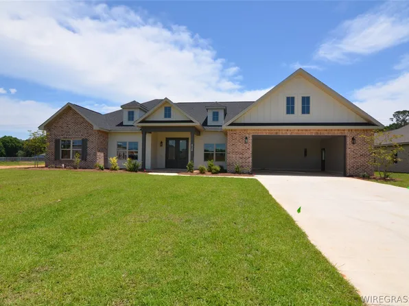 428 Bella Dr, Enterprise, AL 36330