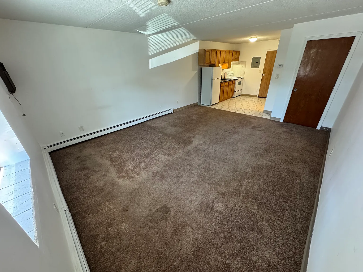 Studio, 400 sqft, $1,700 — Photo 3