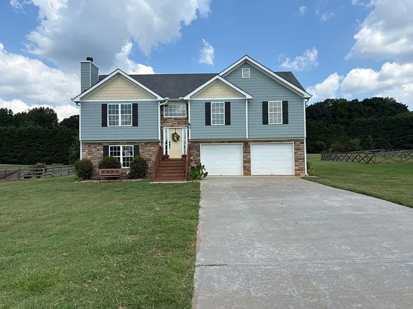 8250 Mountain Glen Dr, Clermont, GA 30527