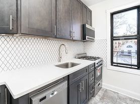 30-57 29th St, Astoria, NY