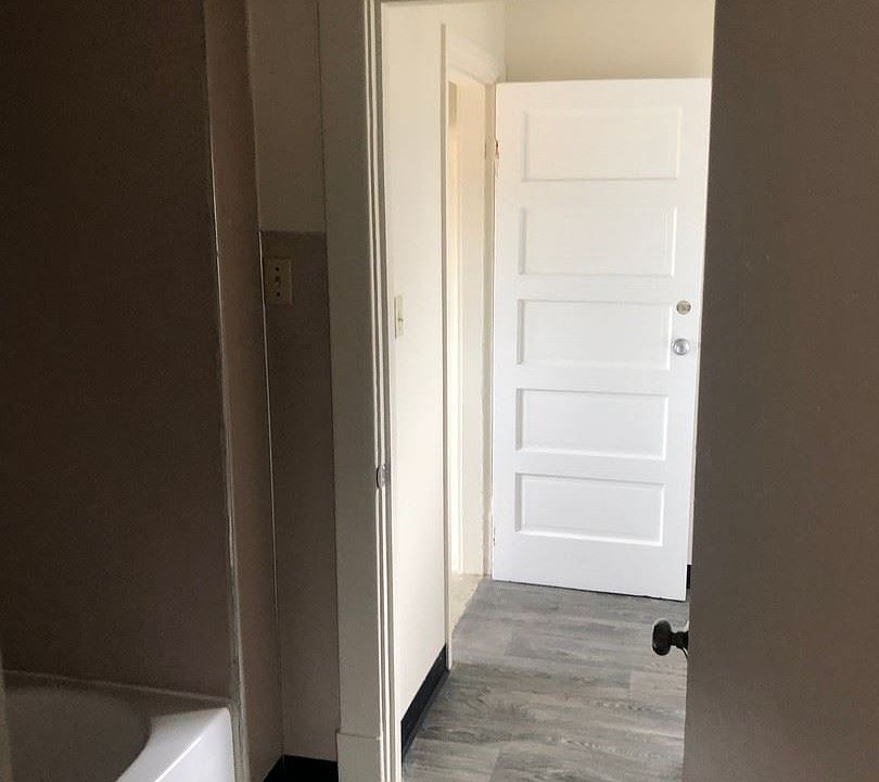 1st image of 1309 S 7th St #1301