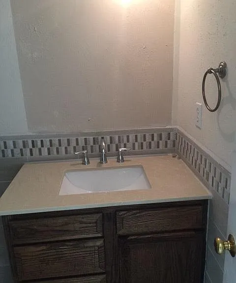1268 Ocean View Ave #D — Photo 4