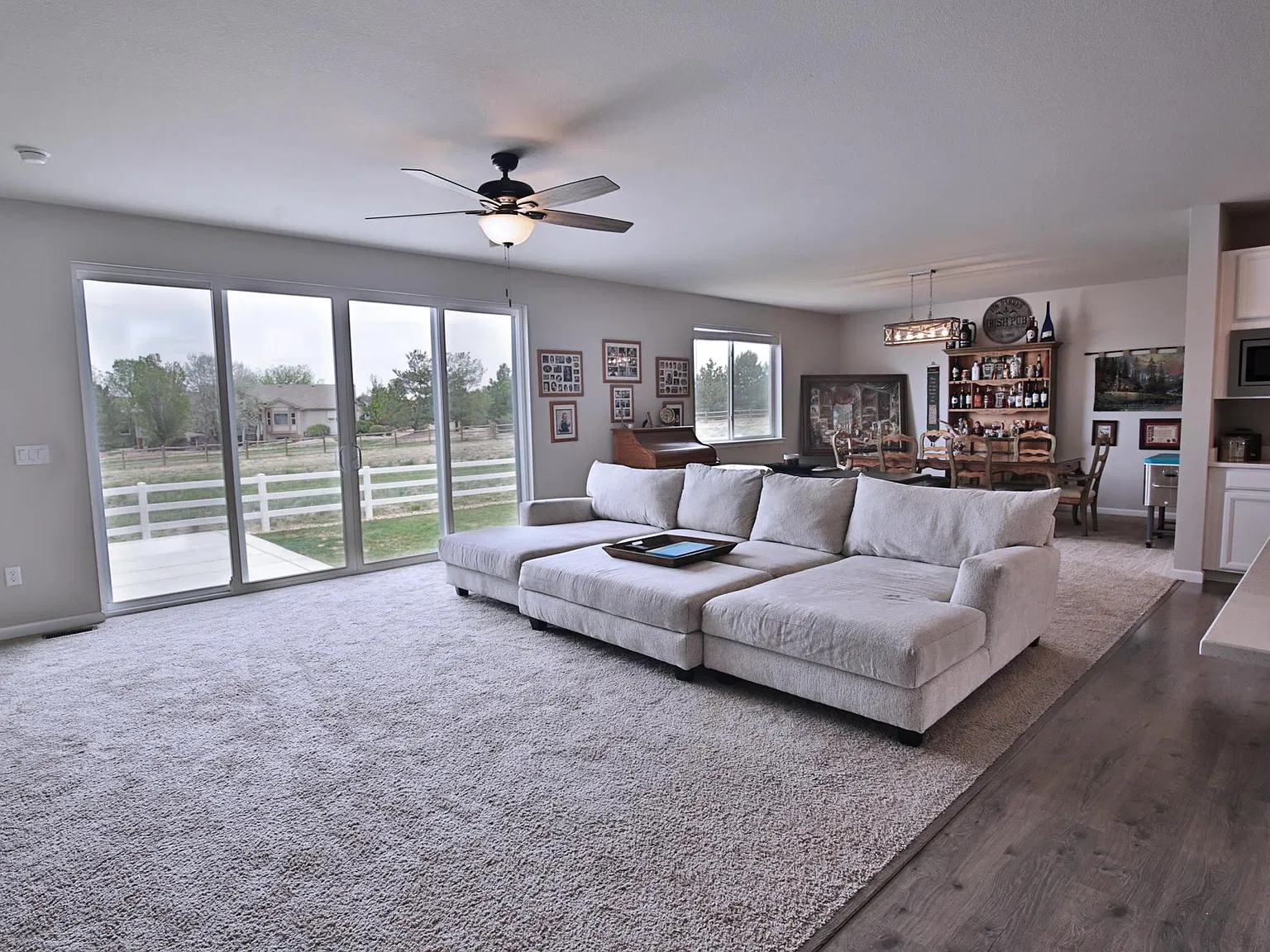 3 bed, 4382 sqft, $3,000 — Photo 3