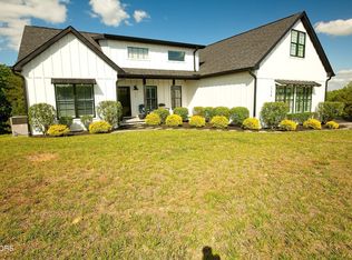 114 Canter Ln, Jamestown, TN 38556