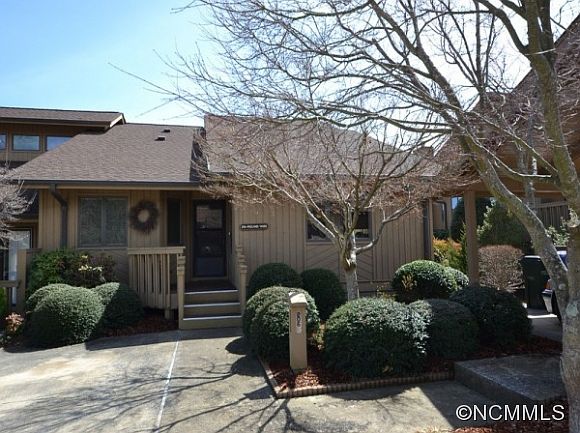 1st image of 206 Red Oak Dr