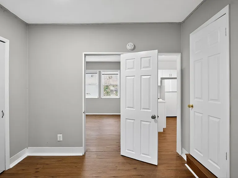 5446 Narcissus Ave — Photo 26