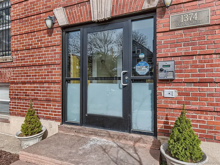 1374 N Ogden St #4 — Photo 5