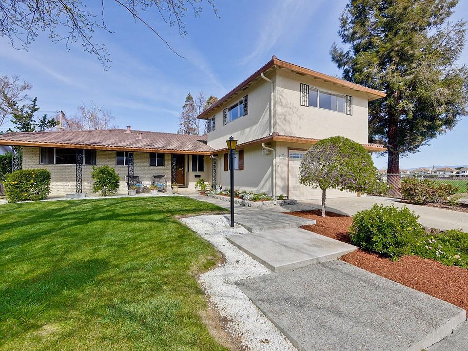 1st image of 3881 Kensington Ave