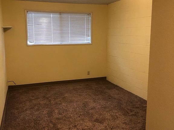 5th image of 1668 Ferry St #8