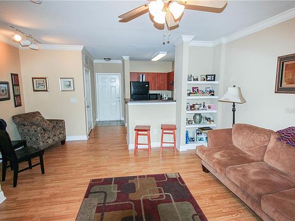3rd image of 206 E South St Unit 6034