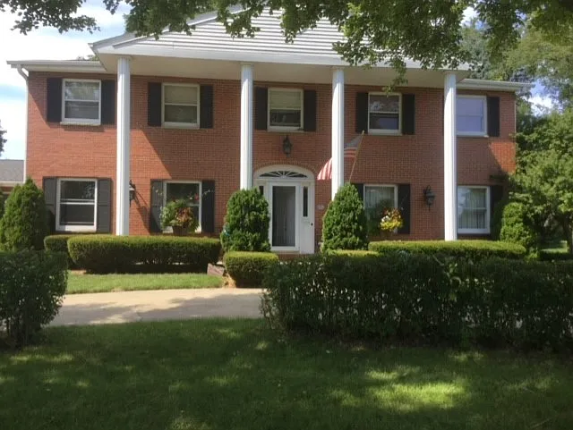 Foxwood Rd, Racine — Photo 2