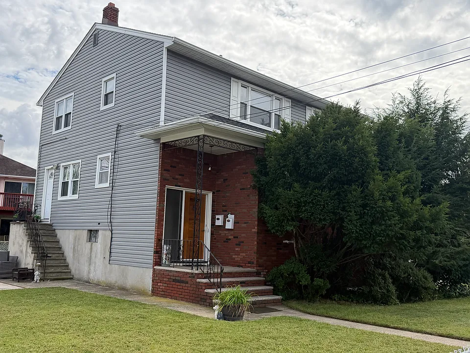 24 Craig Ct #2