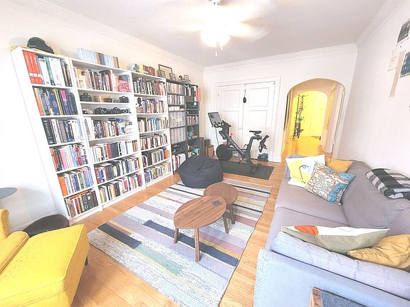 3rd image of 1915 N Prospect Ave #11-A
