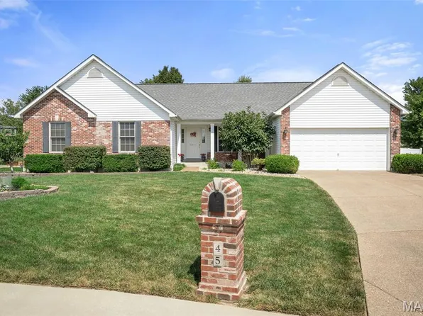 45 Golden Aster Ct, Dardenne Prairie, MO 63368