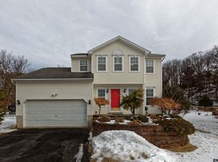 31 Wynantskill Way, Troy, NY 12180