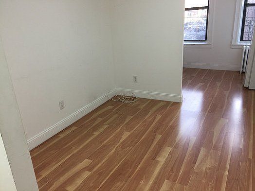 4th image of 2520 21st St #3