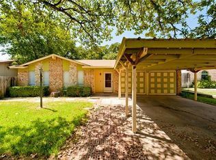 1121 Pin Oak Dr, Denton, TX 76209