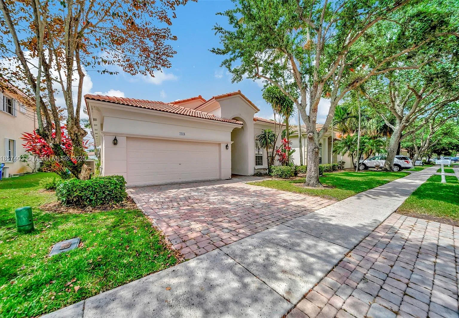 4 bed, 2174 sqft, $4,100 — Photo 1