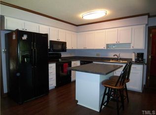 1413 Lakepark Dr, Raleigh, NC 27612