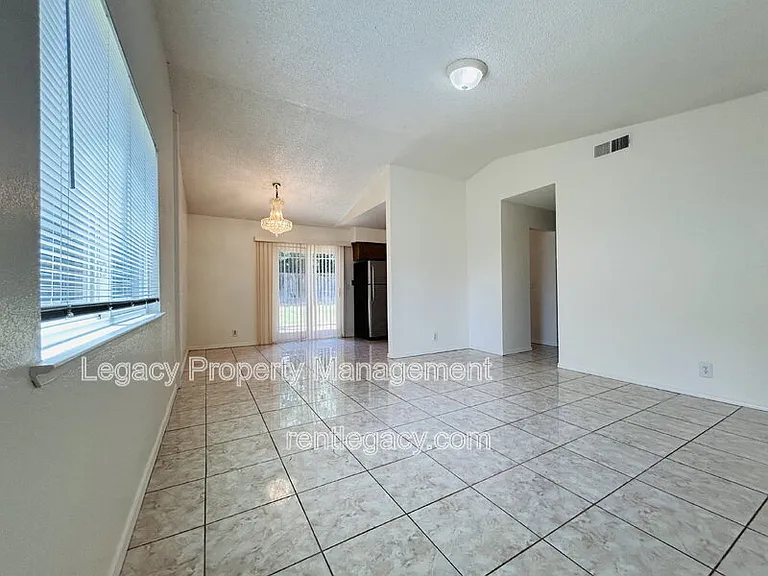 3609 Huntsman Dr — Photo 5