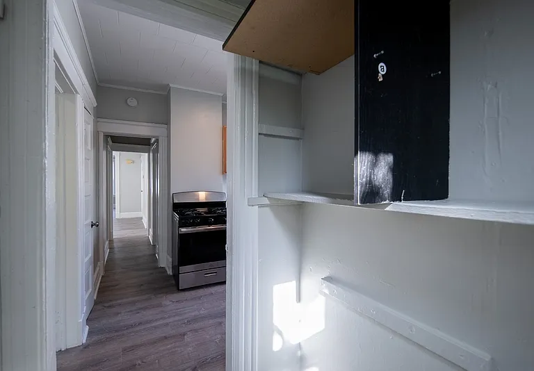 11 King Ave #2 — Photo 34