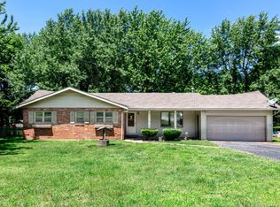 5741 S Roanoke Ave, Springfield, MO 65810