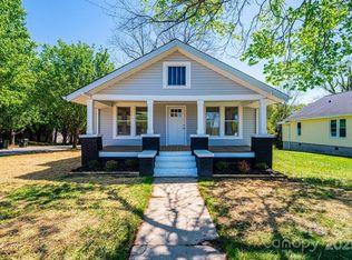 1143 N College Ave, Newton, NC 28658