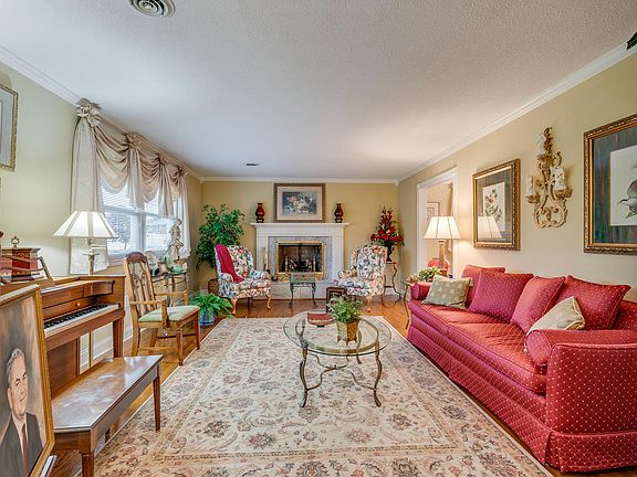 5th image of 1030 Wood Eden Dr