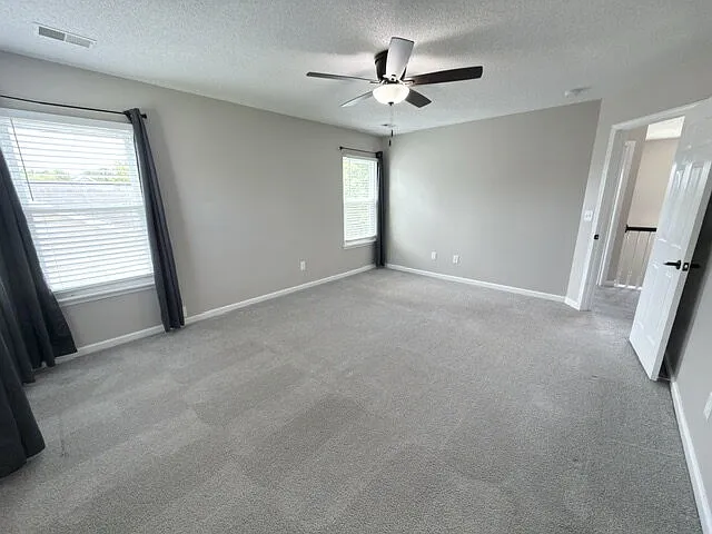 8 Melrose Ct — Photo 43