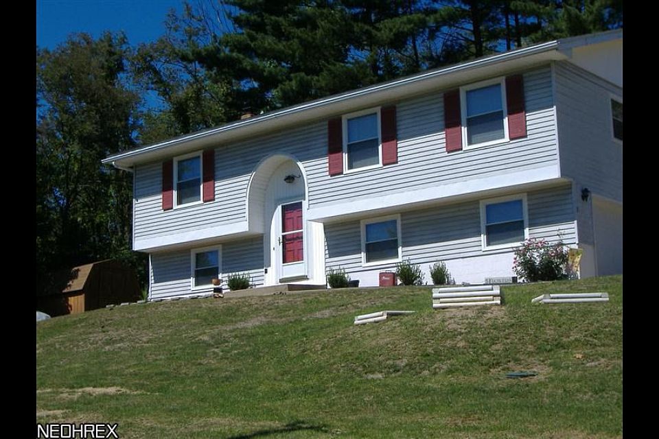1st image of 65715 N 77th Dr