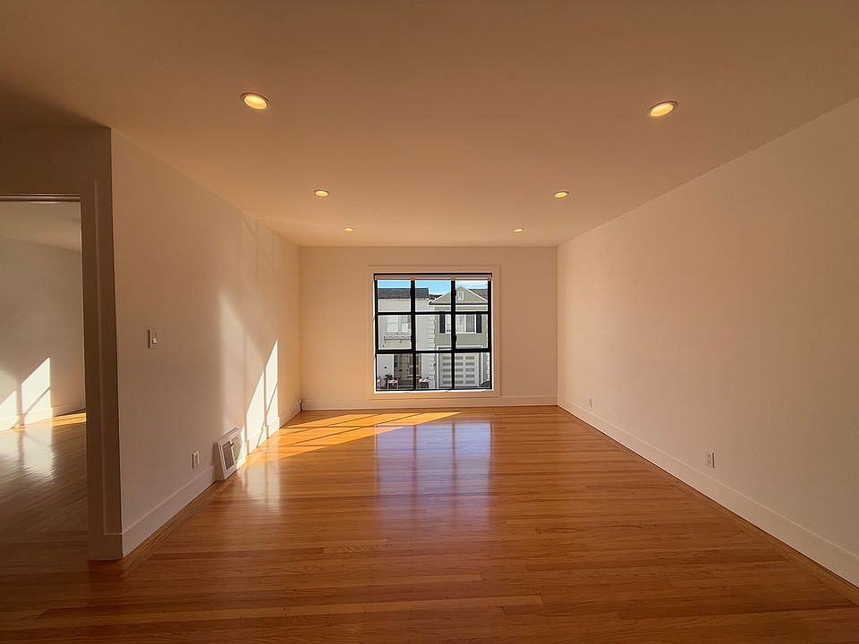1st image of 415 Myra Way