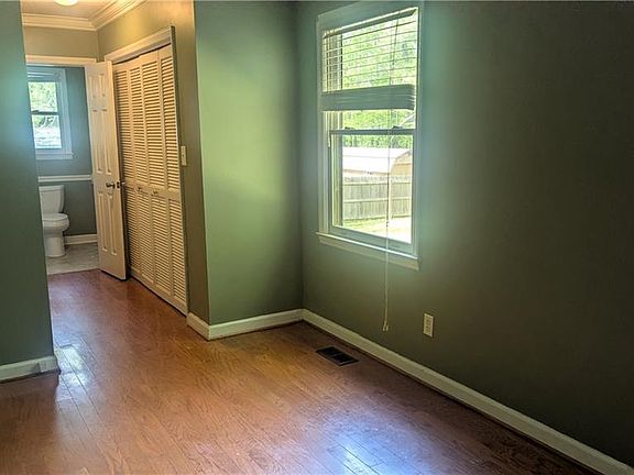 5th image of 2141 Phibbs Rd