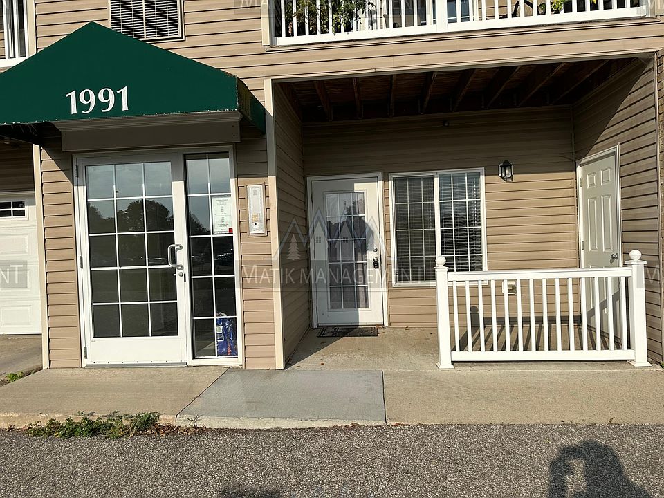 1st image of 1991 29th Pl NW Unit 104