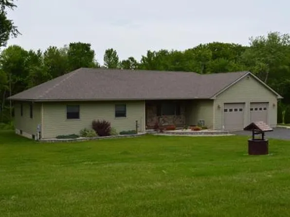 1430 Main Rd, Granville, MA 01034