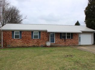 1455 Maple Grove Rd, Boonville, IN 47601