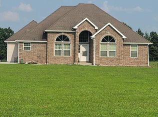 2825 SE Rattle Snake Cir, Butler, MO 64730