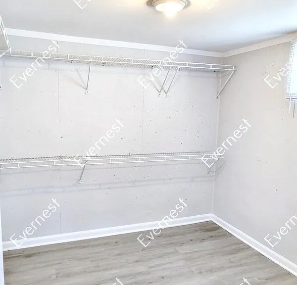 1801 SE 3rd St — Photo 15