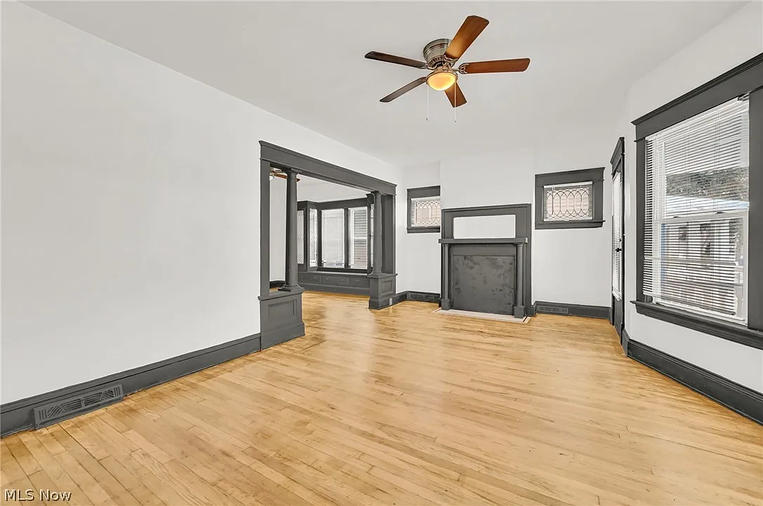 2 bed, 1.0 bath, 1139 sqft, $1,200 — Photo 3