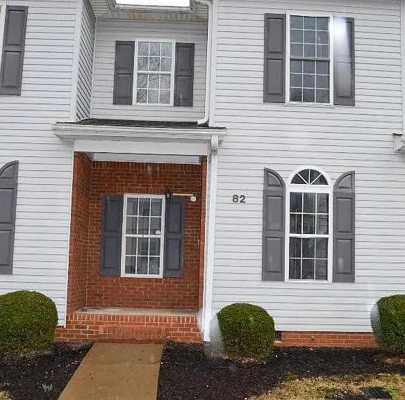82 Huntress Dr — Photo 15