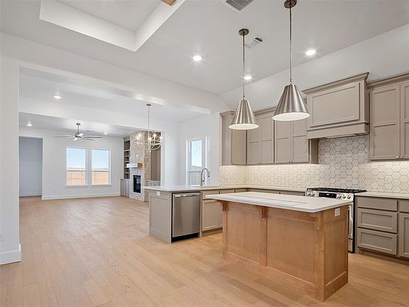 7th image of this home