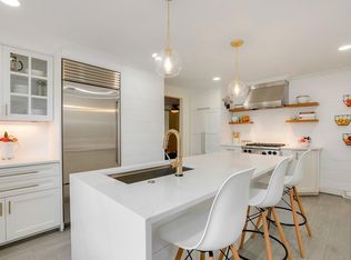 9 Gerry St, Marblehead, MA 01945