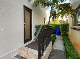 4752 SW 2nd Ter #4752, Miami, FL 33134