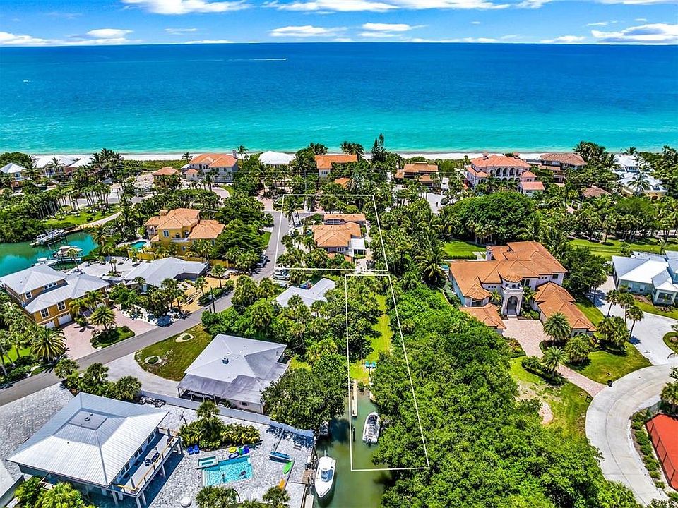 1st image of 901 Casey Cove Dr