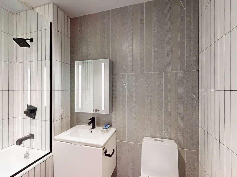 1801 Ocean Ave #3L — Photo 12