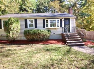 11 Oakdale Rd, North Reading, MA 01864